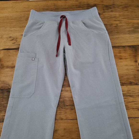 Figs Style T21004 Gray Scrub Pants Split Hem Size XS - Picture 11 of 11